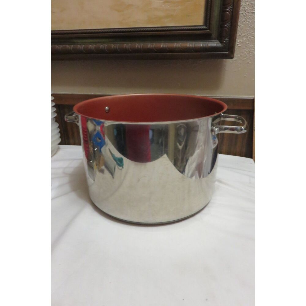 9 QUART PERFECT GREEN STOCKPOT GREAT CONDITION